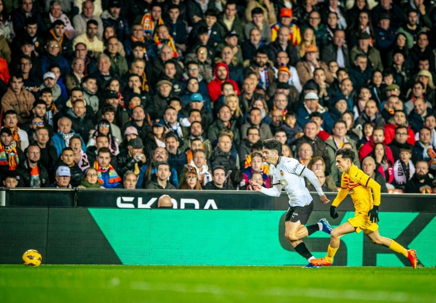 Hasil dan Klasemen Liga Spanyol: Barcelona Geser Atletico Meski Imbang Lawan Valencia