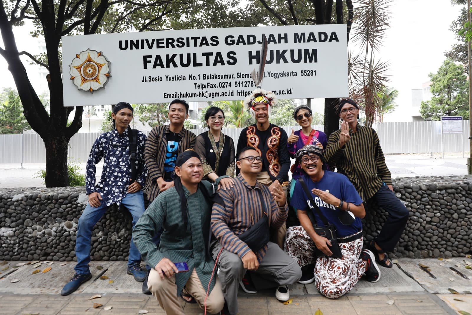 Hadiri Kirab Budaya Nitilaku UGM, Ganjar Pranowo: Wujud Spirit Kerakyatan