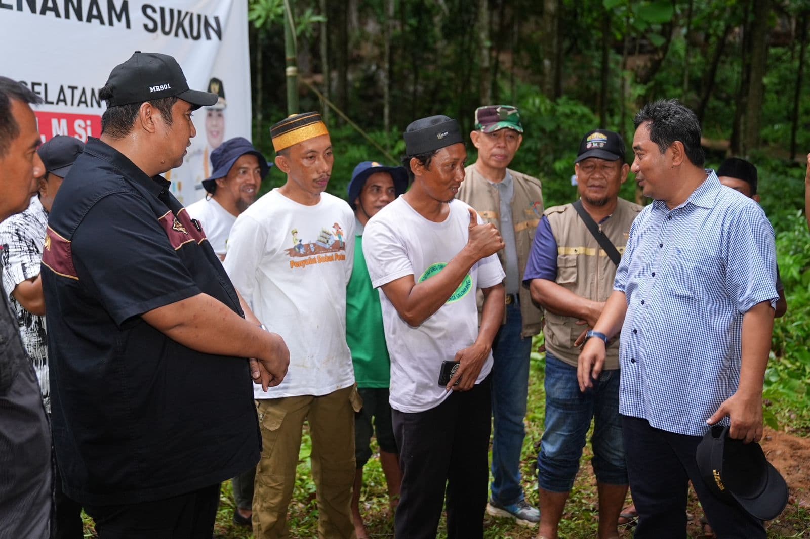 Jaga Kelestarian Kawasan Geopark, 10 Ribu Pohon Sukun Bakal Ditanam di Rammang-rammang