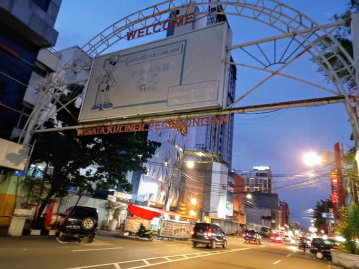 Wisata Kuliner, Berikut 5 Tempat Makan di Kawasan Pecenongan Yang Wajib Kamu Kunjungi