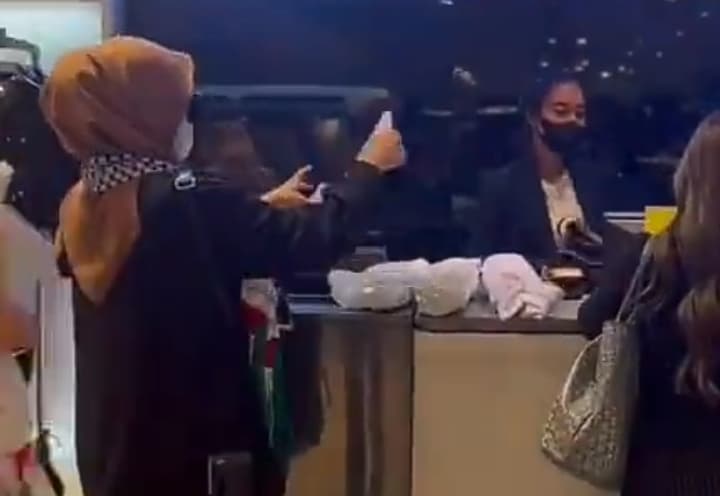 Viral Sejumlah Perempuan Geruduk Zara Store Jakarta, Inisiator Singgung Kampanye The Jacket yang Menyerupai Genosida Gaza