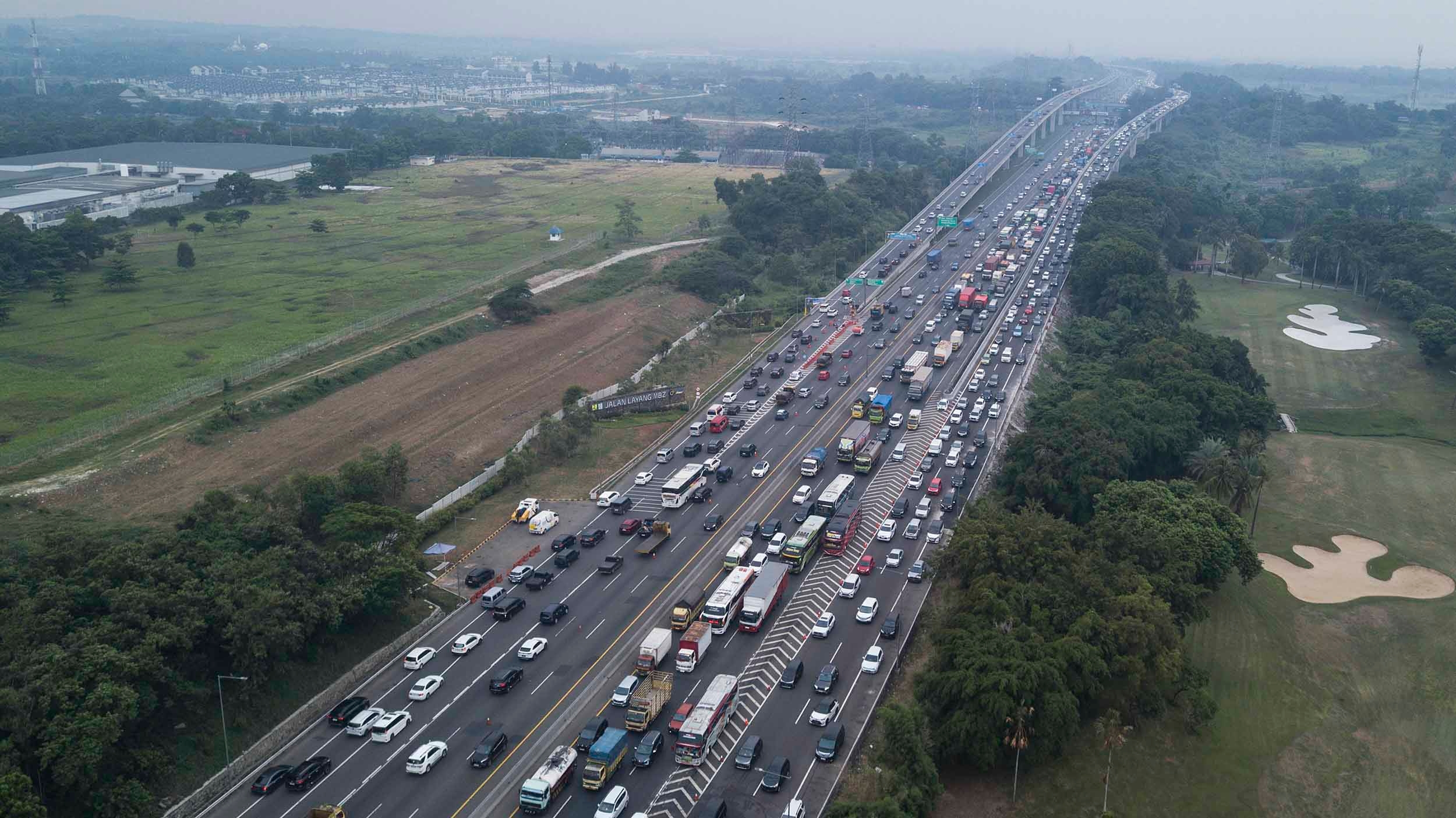 109.983 Kendaraan Tercatat Tinggalkan Jakarta via GT Cikampek Utama Selama Libur Panjang Nyepi