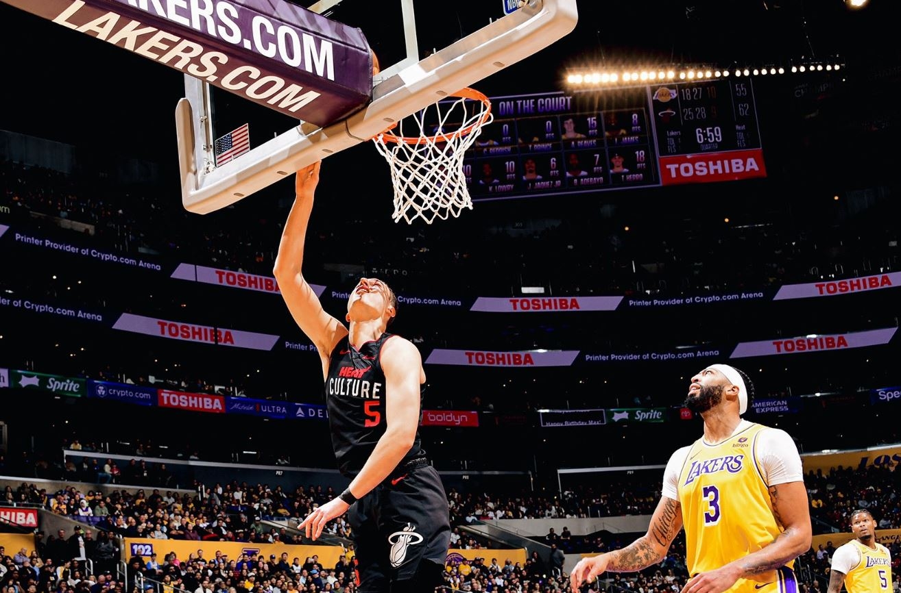 NBA Hari Ini: Setelah Menang di Kandang November Lalu, Heat Kini Bungkam Kandang Lakers