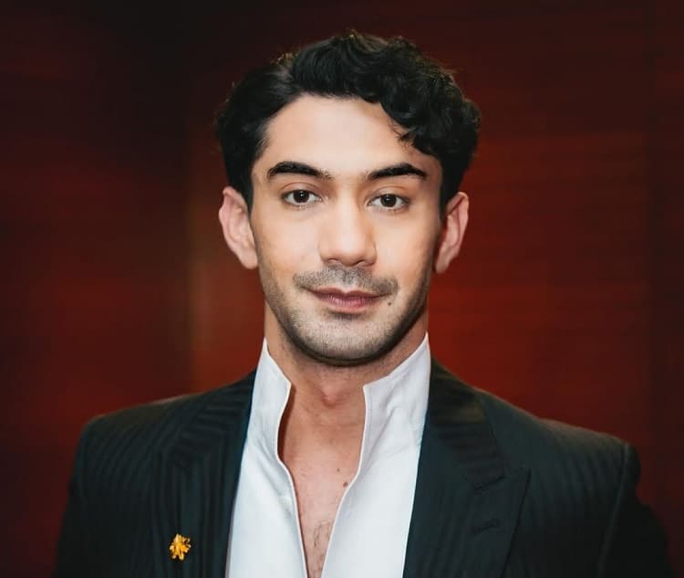 Reza Rahadian Tegaskan Rumah Tangga BCL dan Tiko Baik-baik Saja, Anniversary di Paris