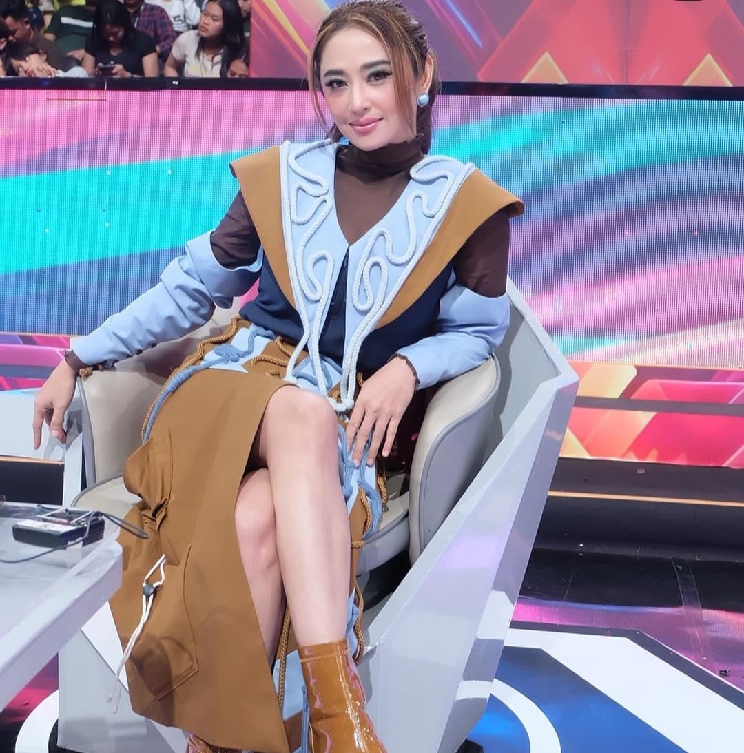 Dewi Perssik Usir Irish Bella? Siap Tempuh Jalur Hukum untuk Pembuat Konten Hoaks