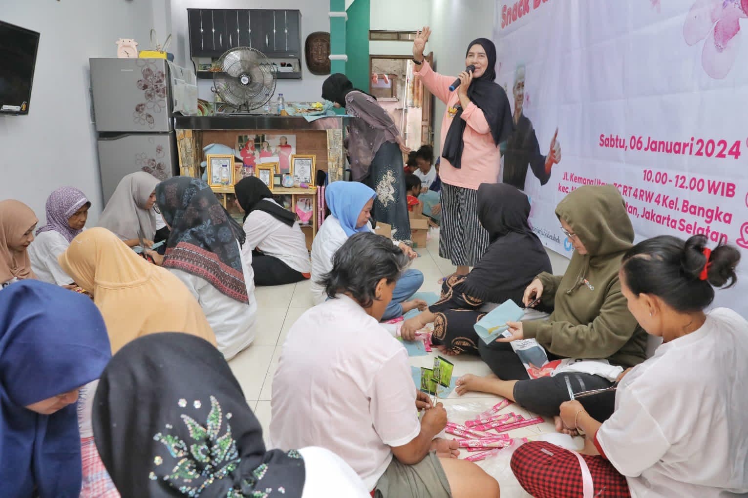 Langkah Awal Penguatan Ekonomi: Pelatihan Snack Bucket dengan Dukungan Sepenuh Hati Masyarakat untuk Ganjar-Mahfud