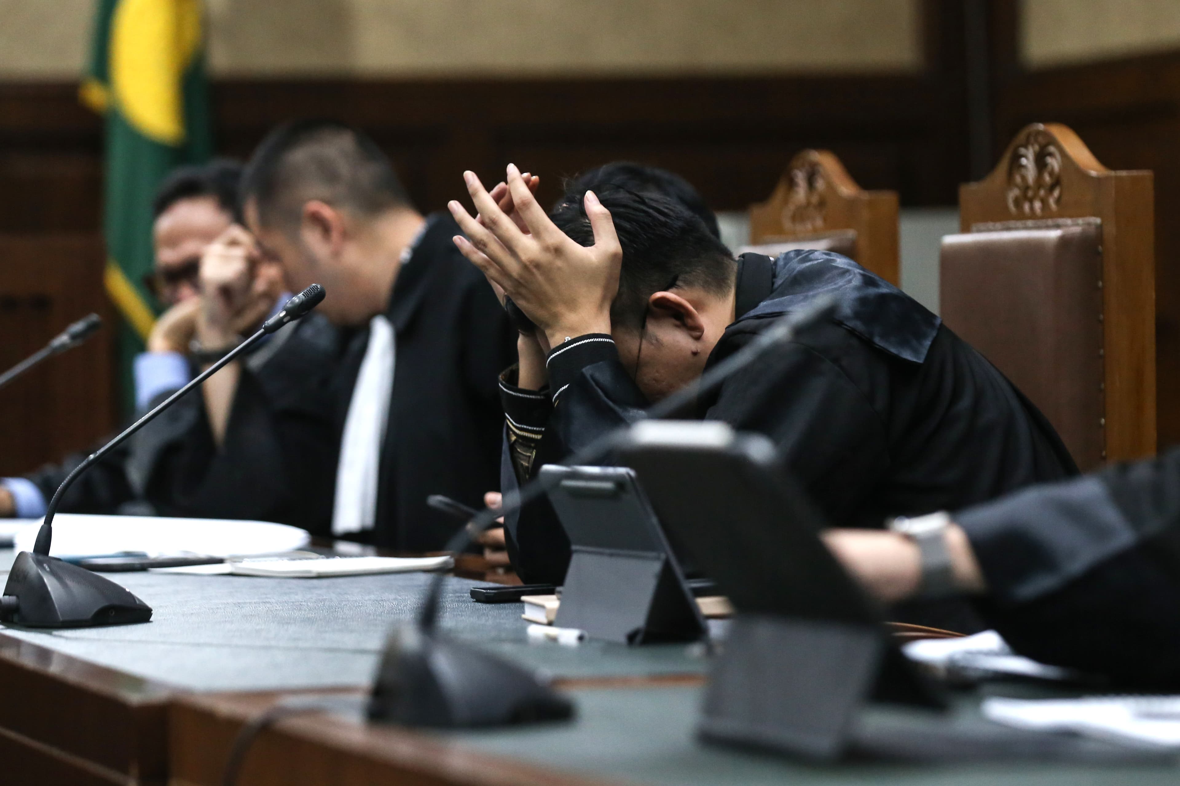 Bagaimana Tahapan-tahapan dalam Penafsiran Literal yang Dipengaruhi Sistem Hukum Inggris Itu?