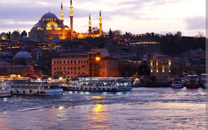 Jatuhnya Konstantinopel 1453 dan Perjumpaan Bangsa Indonesia dengan Bangsa Eropa dalam Jalur Rempah