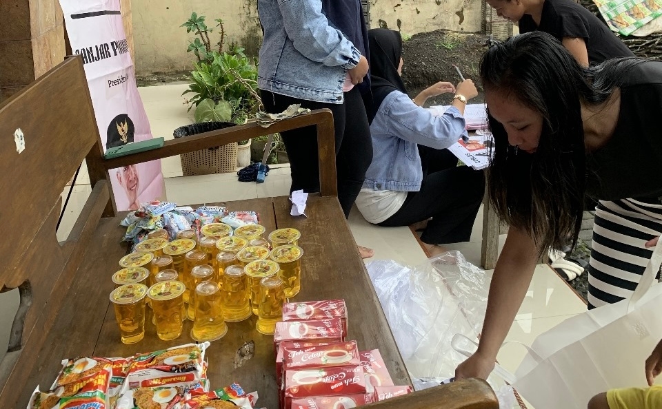Berkomitmen Pada Harga Sembako Murah, Srikandi Ganjar Jatim Gelar Pasar Murah Khusus Anak Kos Hingga Gemakan Suara untuk Ganjar-Mahfud