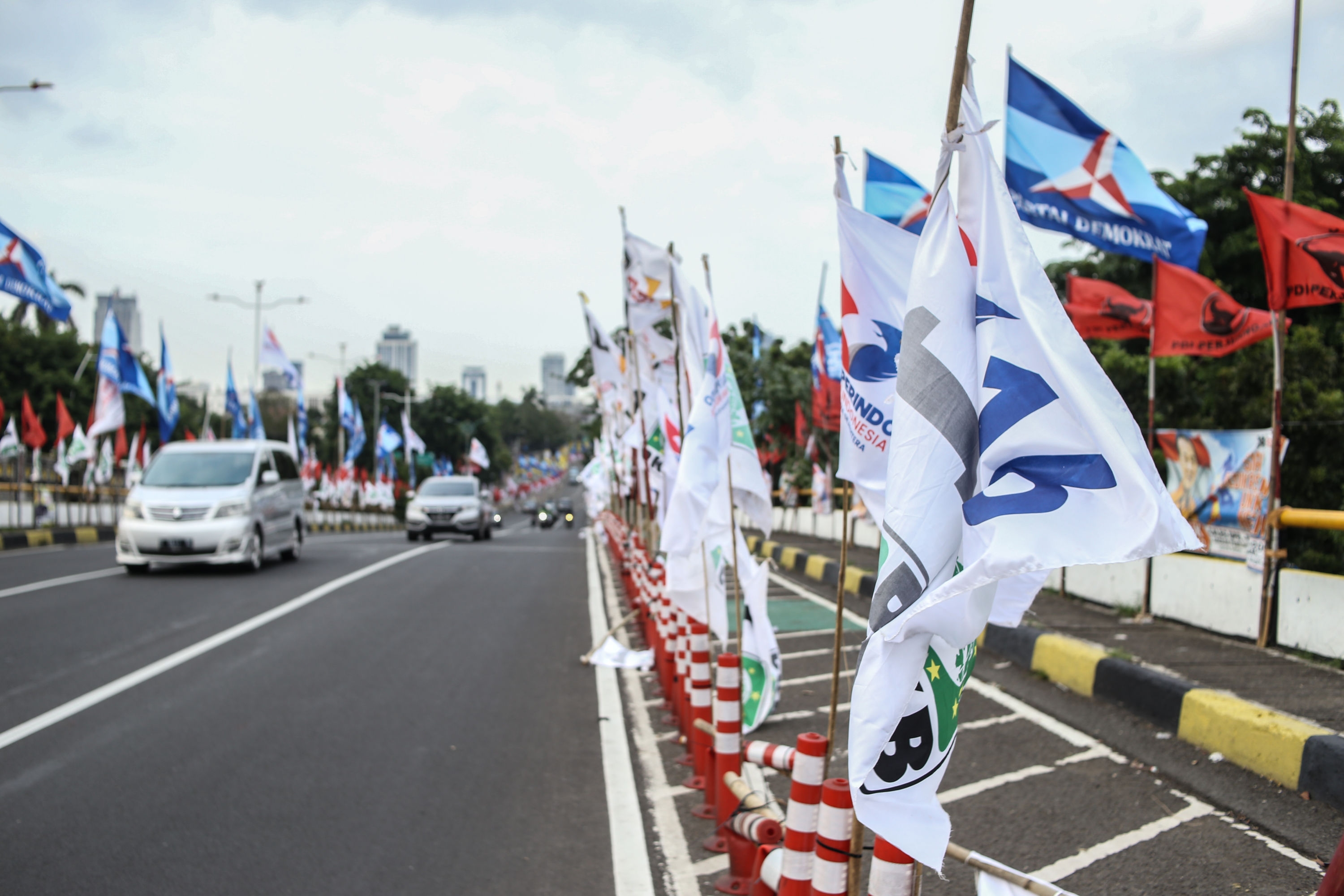 Paslon Capres-Cawapres Diingatkan Tak Manfaatkan Jabatan untuk Kampanye di Masa Tenang Pemilu