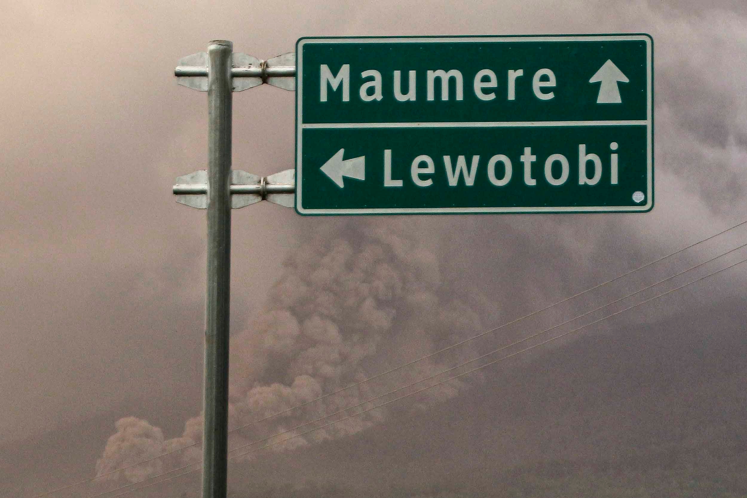 Badan Geologi Naikkan Status Gunung Api Lewotobi Laki-Laki ke Awas