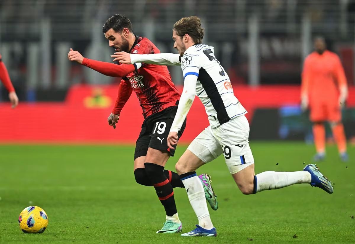 AC Milan vs Atalanta: Koopmeiners Cetak Dua Gol, Rossoneri Tersingkir dari Coppa Italia