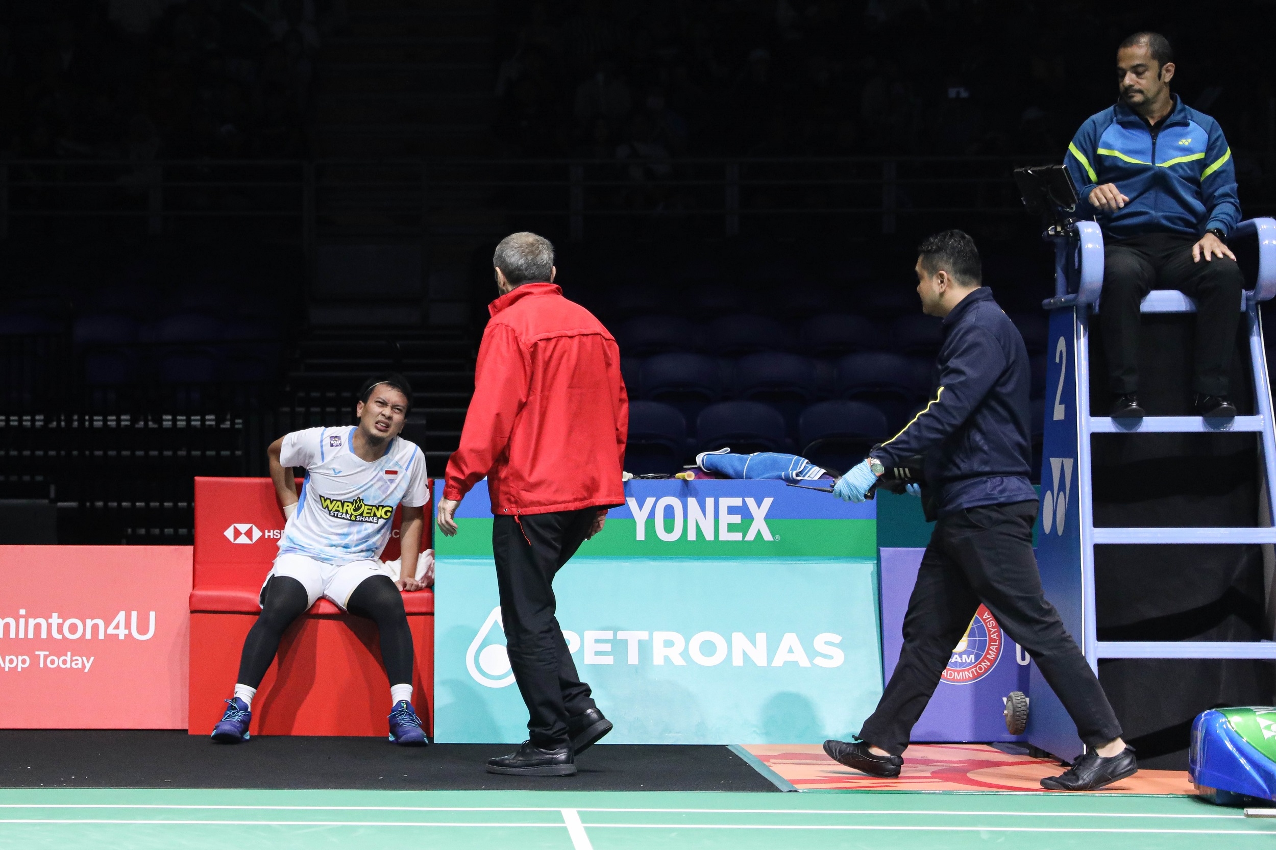 Malaysia Open: Ahsan Cedera Pinggang, The Daddies Mundur di Tengah Laga Lawan Duet China