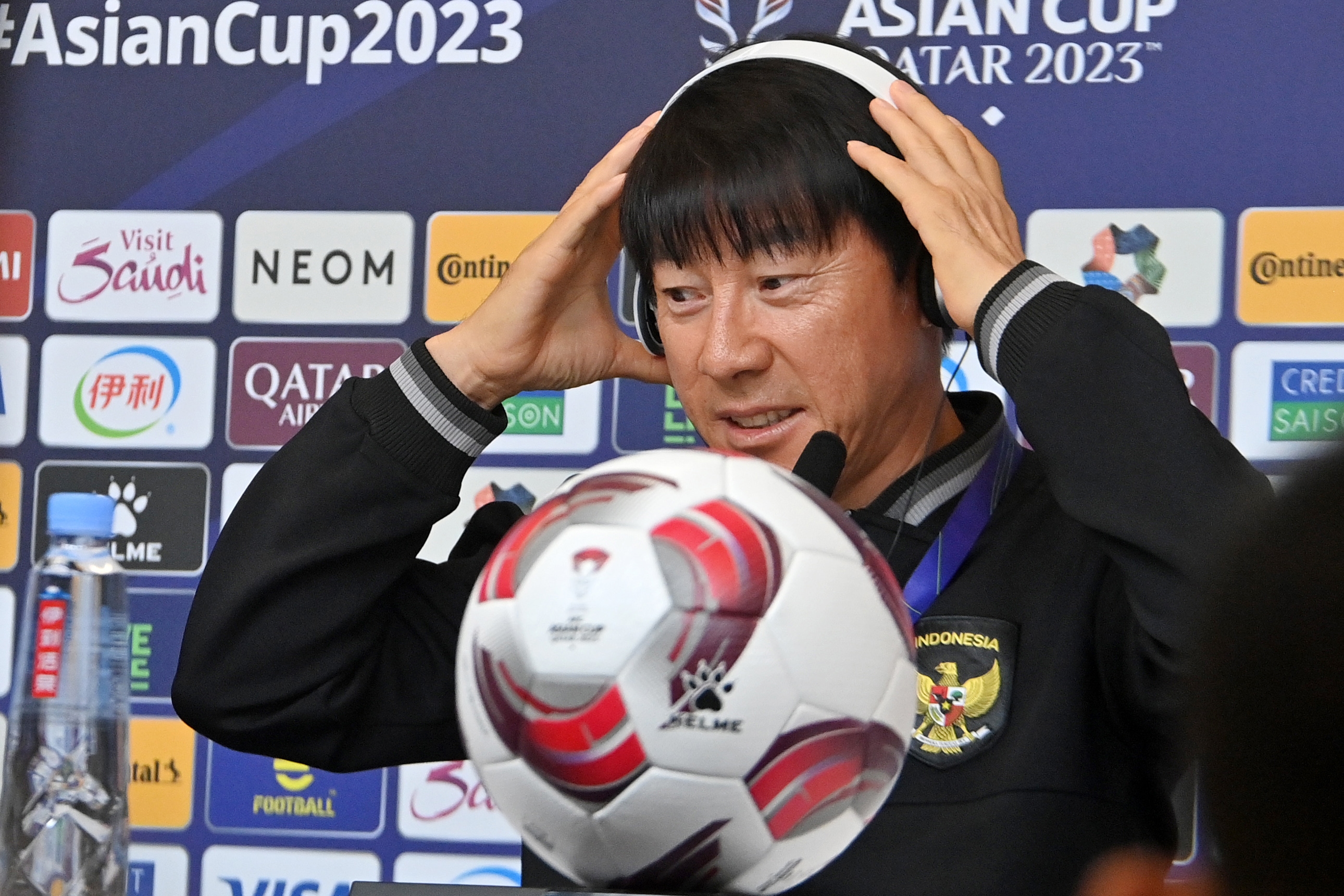 Timnas Indonesia U-23 Krisis Lini Belakang, Shin Tae-yong Pastikan Hanya Panggil Satu Tambahan Bek Persib Bandung