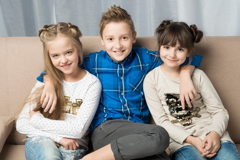 Hati-hati Jarak Usia Anak yang Terlalu Mepet Bisa Pengaruhi Kesehatan Mentalnya!