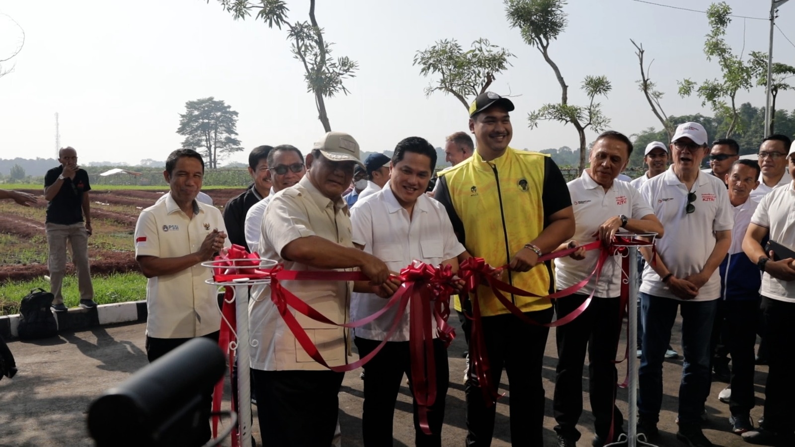 Gali Potensi Pemain Muda, Prabowo Resmikan Akademi Sepak Bola Garudayaksa