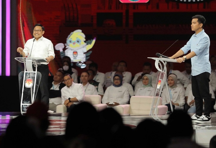 Gibran Sentil Cak Imin, Bicara Lingkungan Hidup Tapi Minum Pakai Botol Plastik