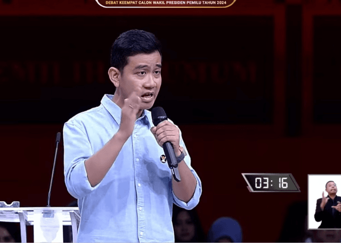 Gibran Rakabuming Pakai Pin Logo One Piece Saat Debat Cawapres, Apa Maknanya?