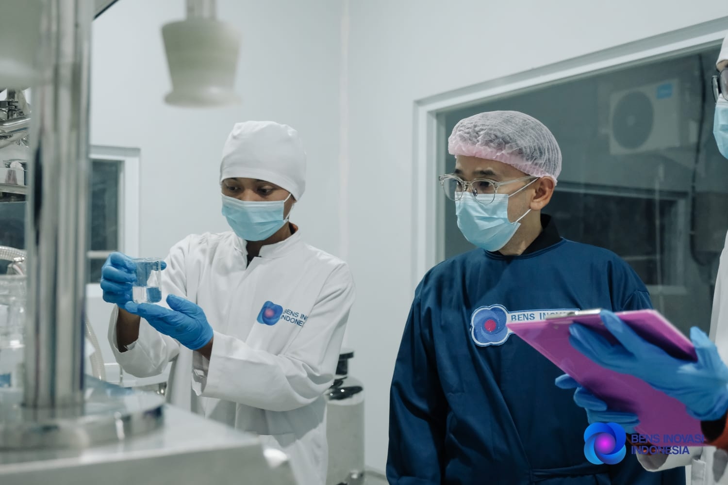 Setelah Makanan, Ruben Onsu Kini Rambah Usaha Kosmetik