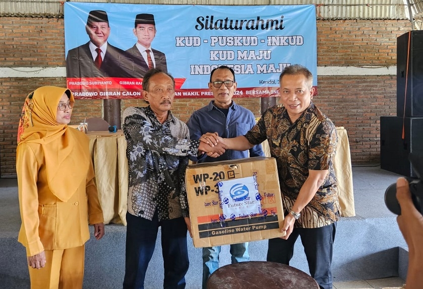 Dukung Prabowo-Gibran, Inkud Bagikan Bantuan Genset di Jateng
