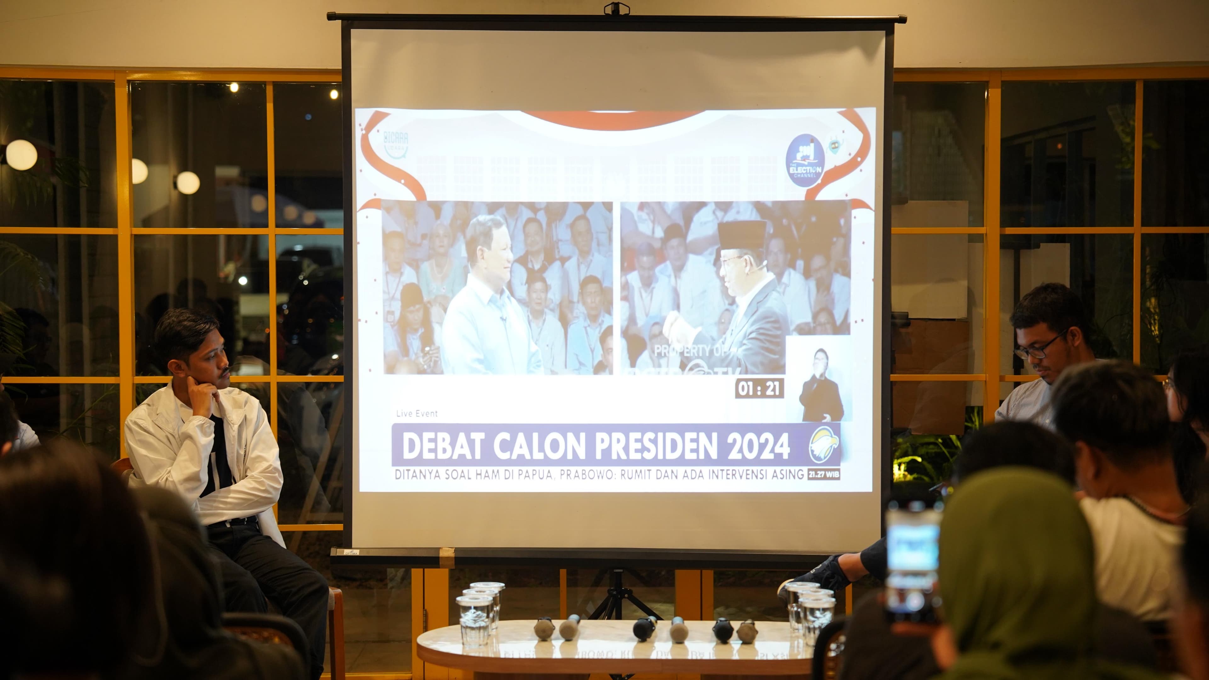 Bicara Udara Ajak Anak Muda Menyoroti Komitmen Capres-Cawapres Pemilu 2024 terhadap Lingkungan dan Transisi Energi