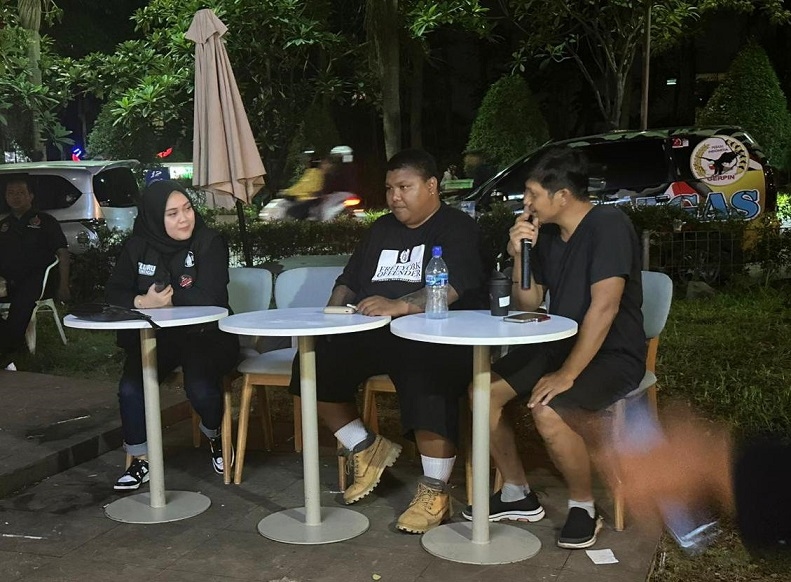 Diskusi Bareng Caleg Putri Ramadhanty, Relawan Peluru Tak Terkendali Bahas Maraknya Calo Tenaga Kerja