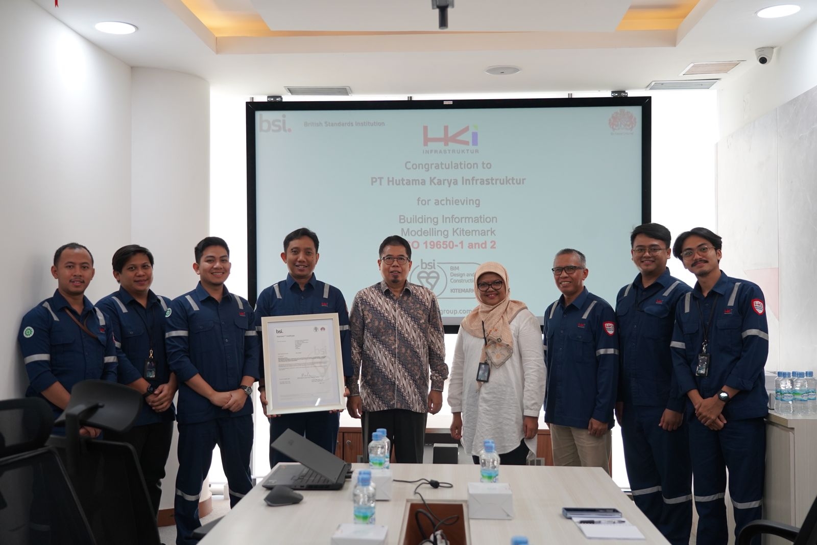 PT Hutama Karya Infrastruktur Resmi Raih ISO BIM 19650 1&2:2018 Kitemark