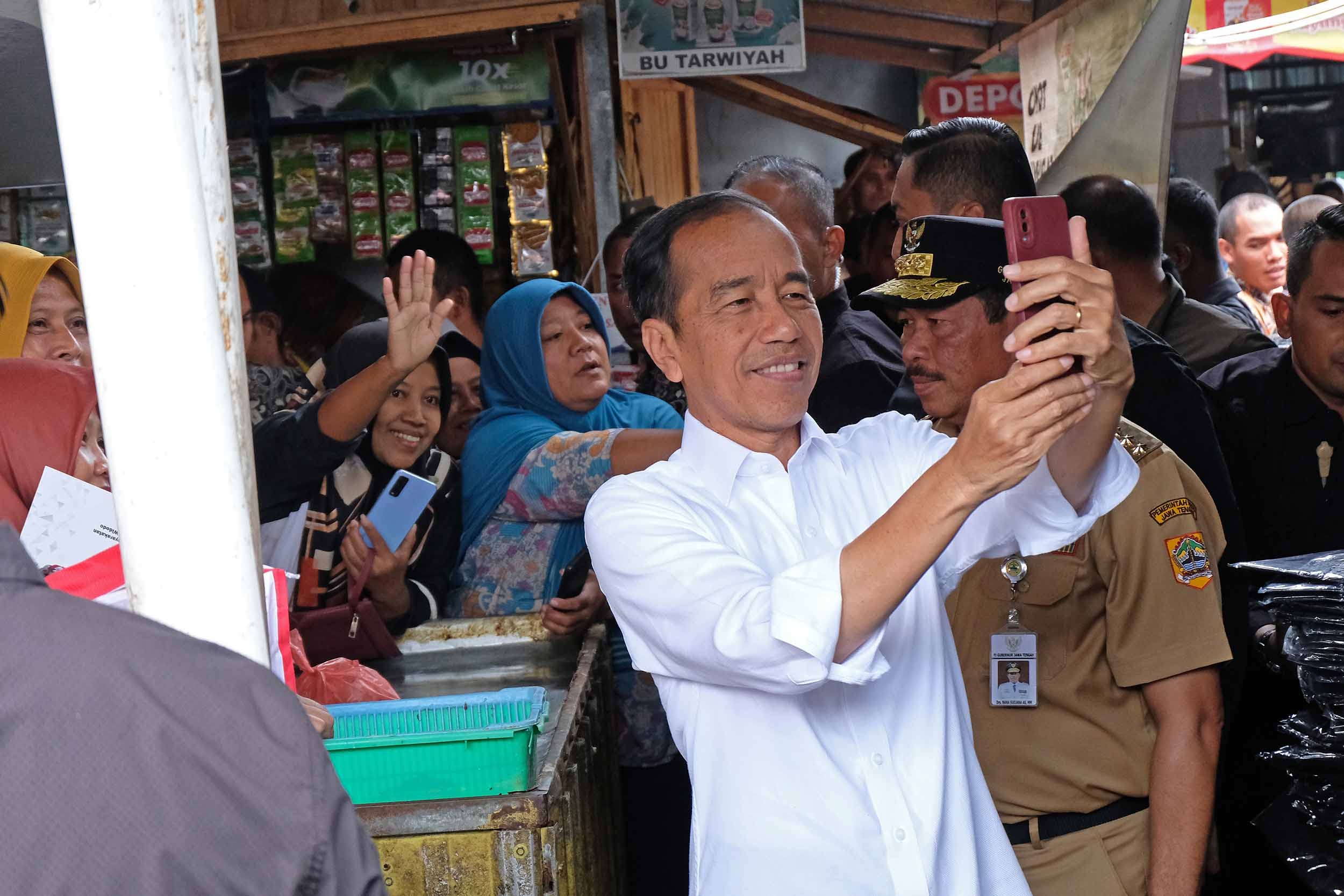 Jokowi Tak Niat Kampanye, TNI-Polri dan BIN Harus Netral