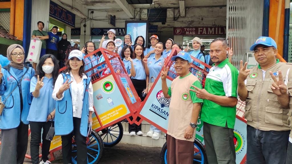 Kipasan-APPSI Dampingi Sejumlah Pedagang Pasar Deklarasi Dukungan untuk Prabowo-Gibran