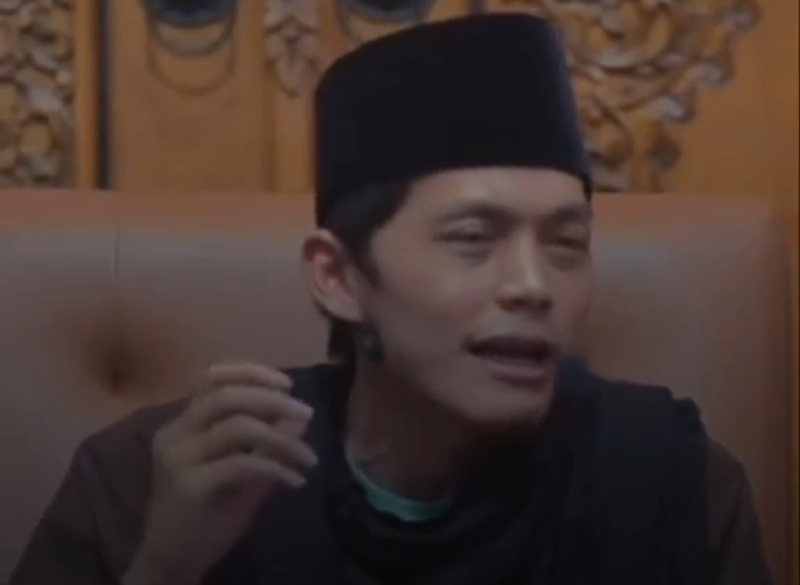 Siapa Gus Iqdam? Sosok Ulama Muda yang Lagi Naik Daun dan Digandrungi Ukhti-ukhti Zaman Now