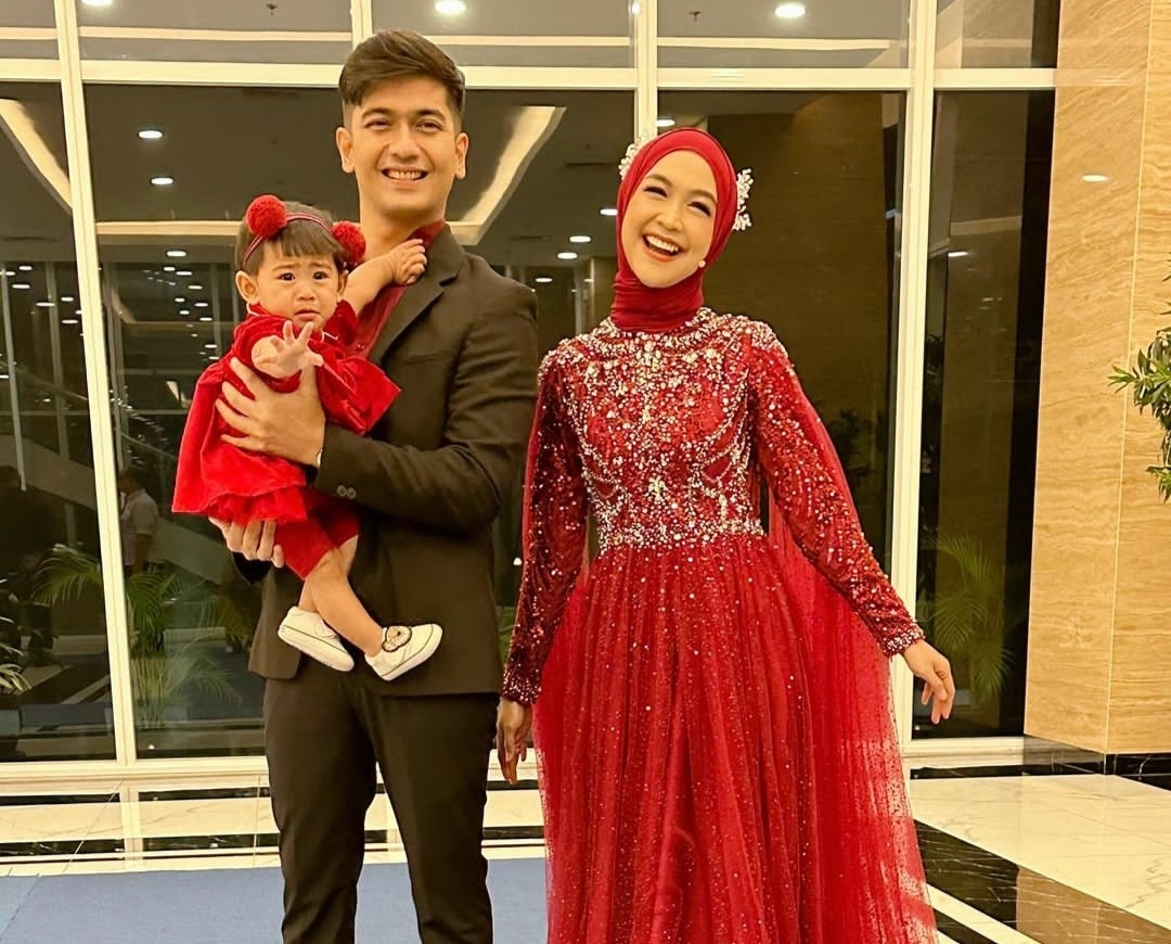 Tak Hanya Gugat Cerai, Ria Ricis Tuntut Hak Asuh Anak dan Nafkah