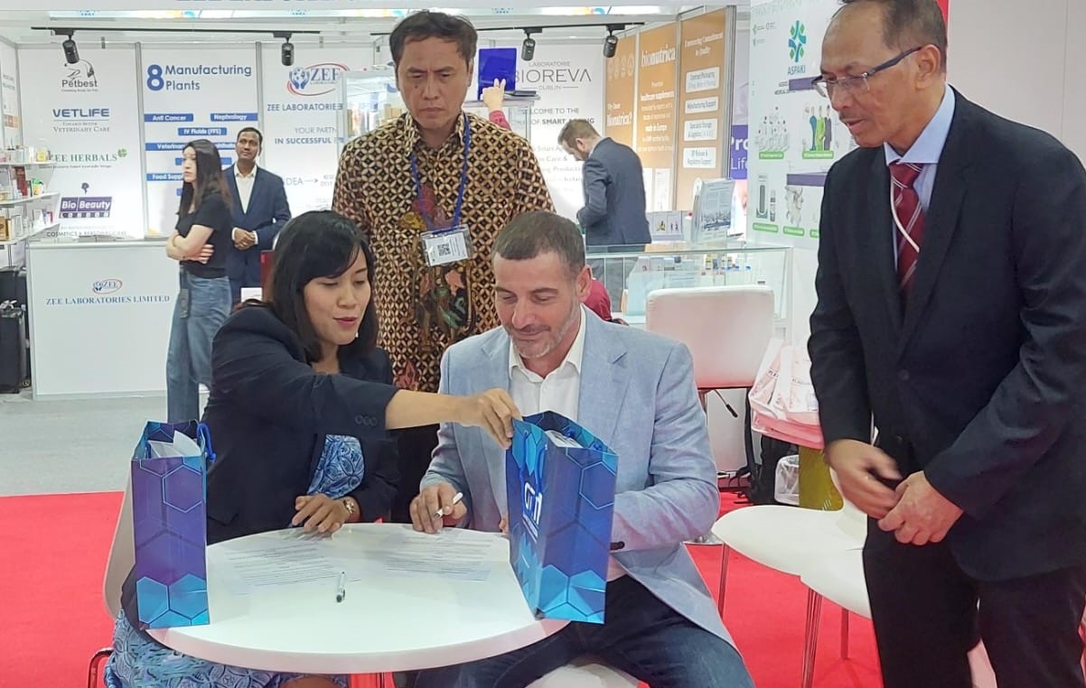 Produsen Alkes Elektromedis RI Teken Kerja Sama Senilai EUR1 Juta dengan Perusahaan Perancis