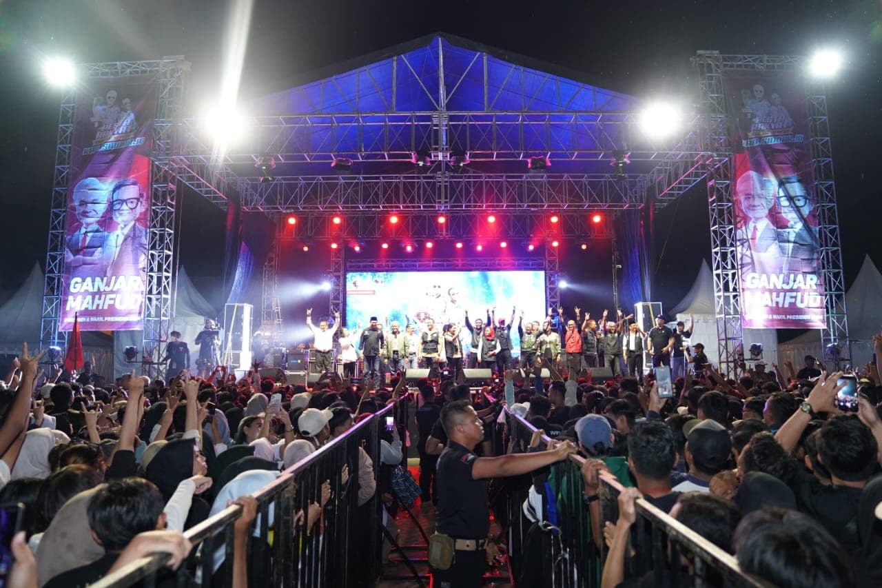 Puluhan Ribu Warga Sidoarjo Siap Menangkan Paslon 03 di Pilpres: Deklarasi Hebat dalam Pesta Rakyat Ganjar-Mahfud