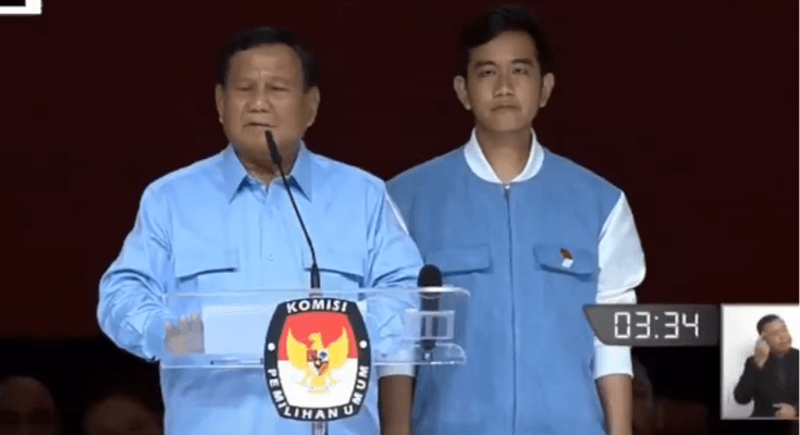Penutupan Prabowo Minta Maaf di Debat Capres Terakhir 2024 ke Anies dan Ganjar Jadi Sorotan, Gibran Ikut Tundukkan Kepala!