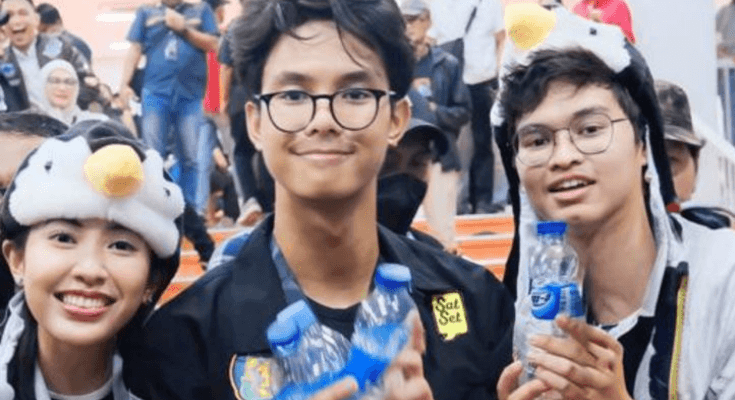 Viral Alam Ganjar dan Tim Pinguin Pungut Sampah di GBK Jakarta Usai Kampanye Akbar, Ada Puteri Indonesia Angelia Rizky?