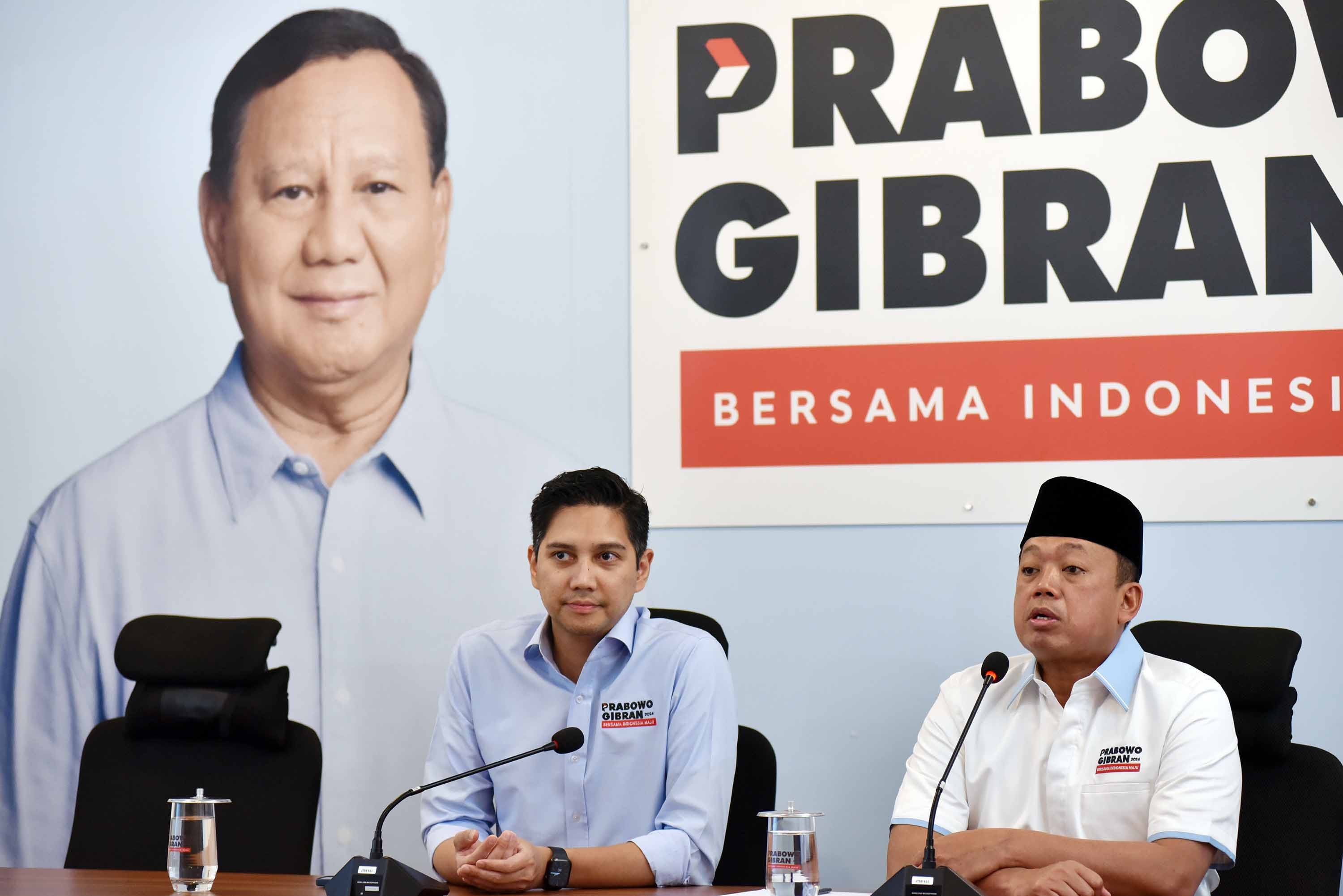 Kampanye Akbar di GBK, Prabowo-Gibran Turut Ramaikan Imlek