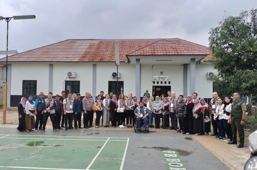 Lurah Aren Jaya Beberkan Tujuan Delegasi IEVP 2024 Datang ke TPS di Bekasi