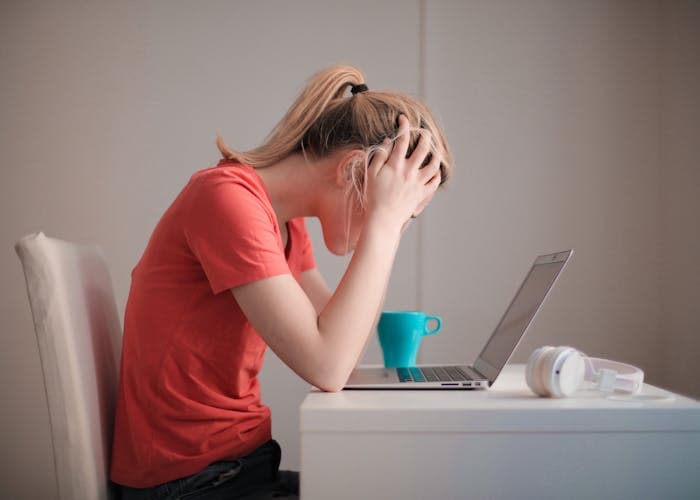 8 Cara Efektif Mengelola Stres di Era Digital