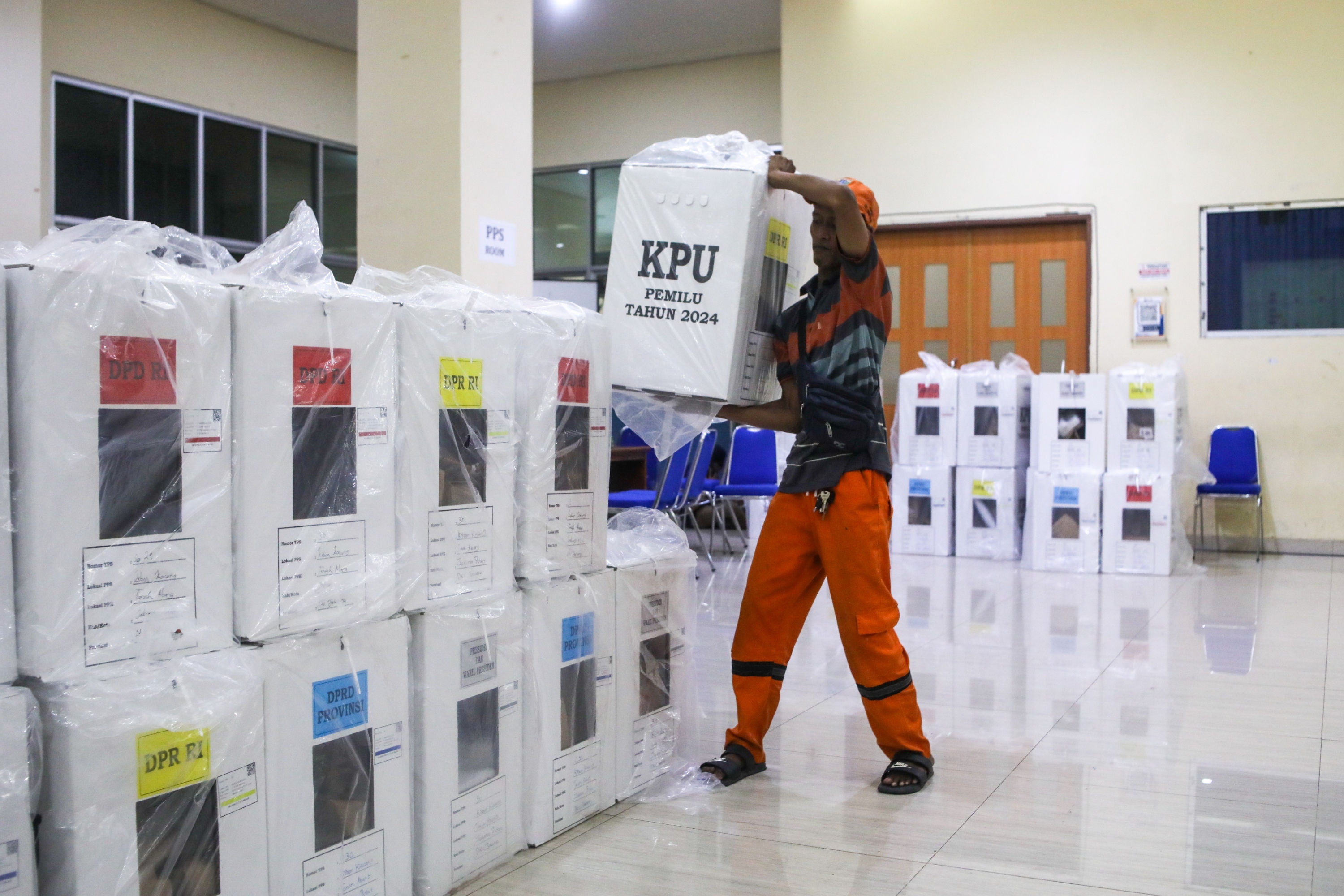 Pelanggaran Pemilu 2024, Polisi Tetapkan 7 PPLN Kuala Lumpur Tersangka