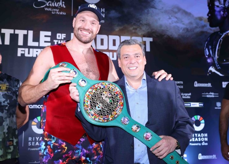 Kurangi Kontroversi, Presiden BWC Usul Pertarungan Tyson Fury vs Oleksandr Usyk Gunakan Lima Juri