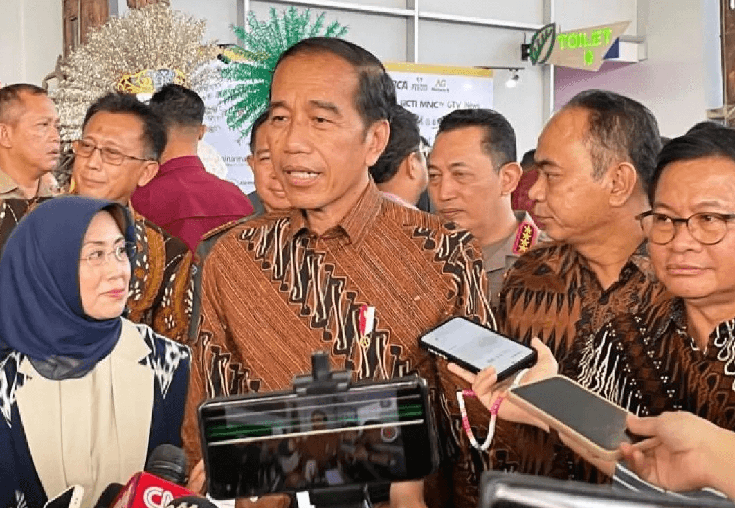 Jokowi Soal Hadi Jadi Menko Polhukam dan AHY Menteri ATR: Ditunggu Saja Besok