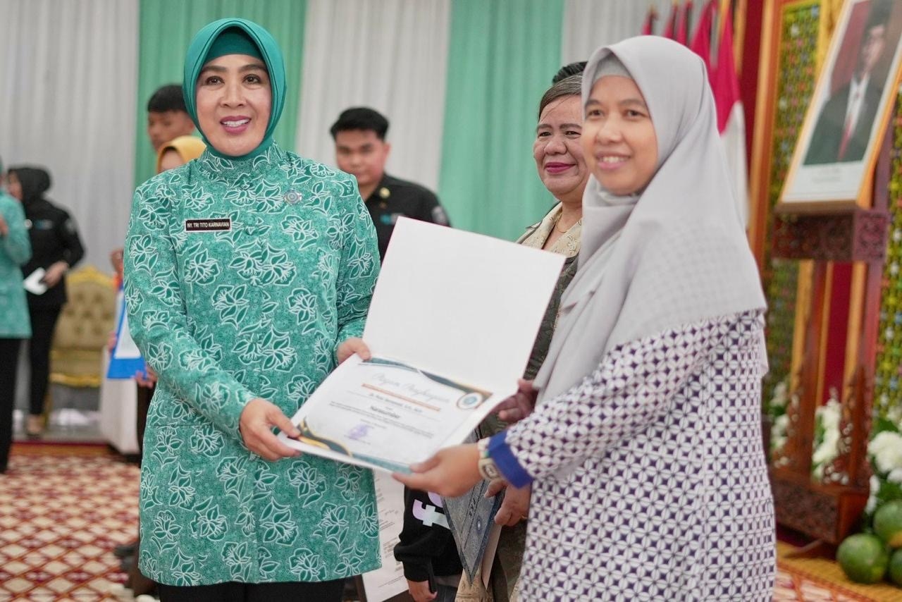 Ketua Umum TP PKK Buka Sosialisasi Kadarkum, KDRT dan Layanan Adminduk