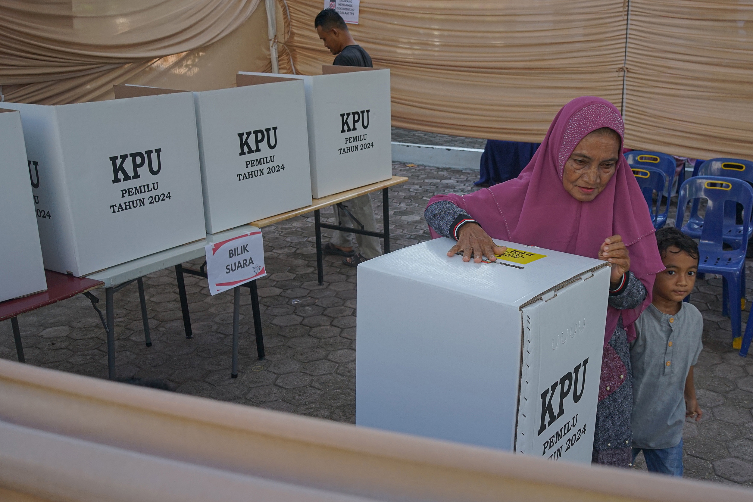 Bagaimana Sikap Kita Terhadap Perbedaan Pilihan Orang Lain?