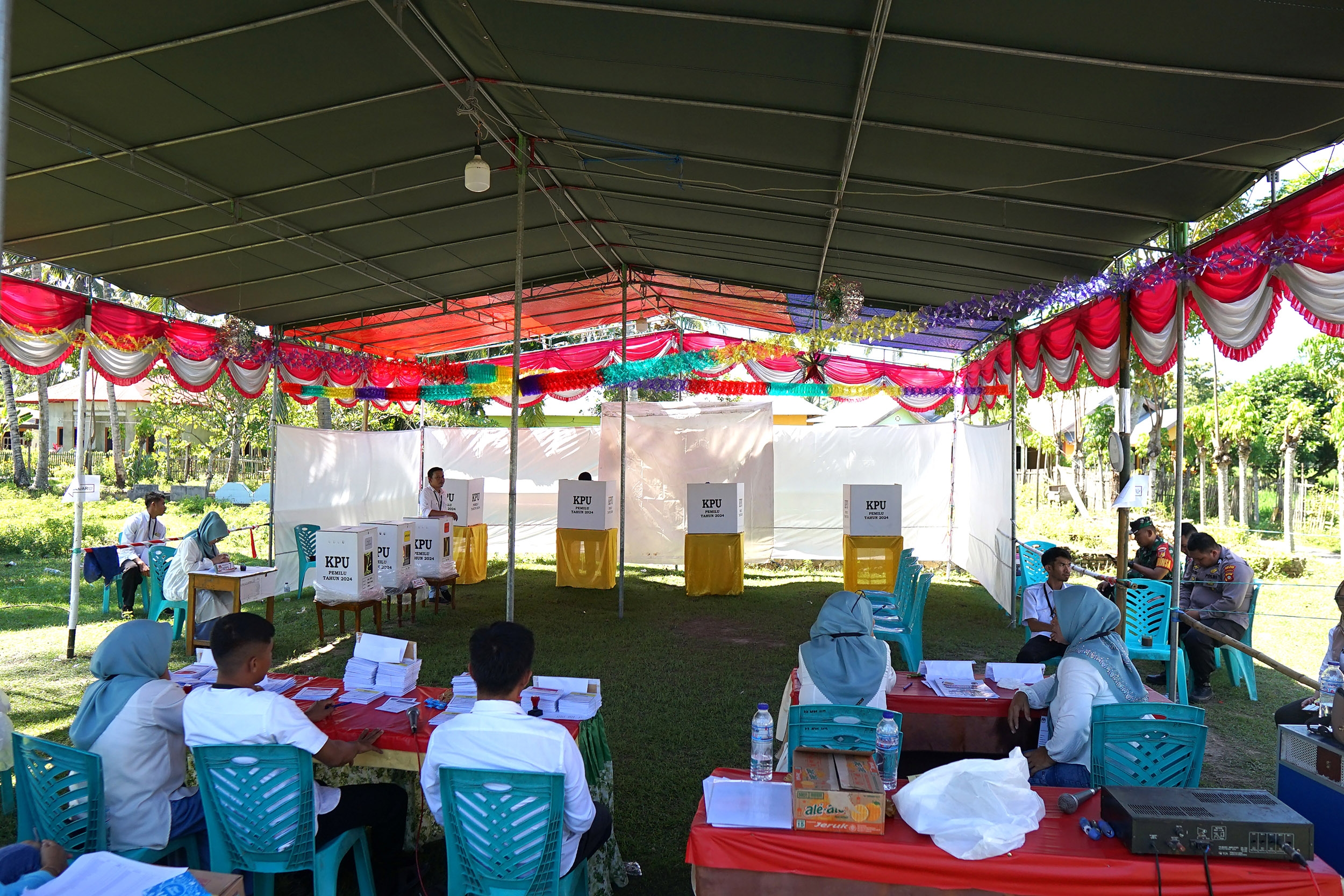 Pengamat Soal Hak Angket: DPR Lagi Fokus Kawal Suara di Pileg