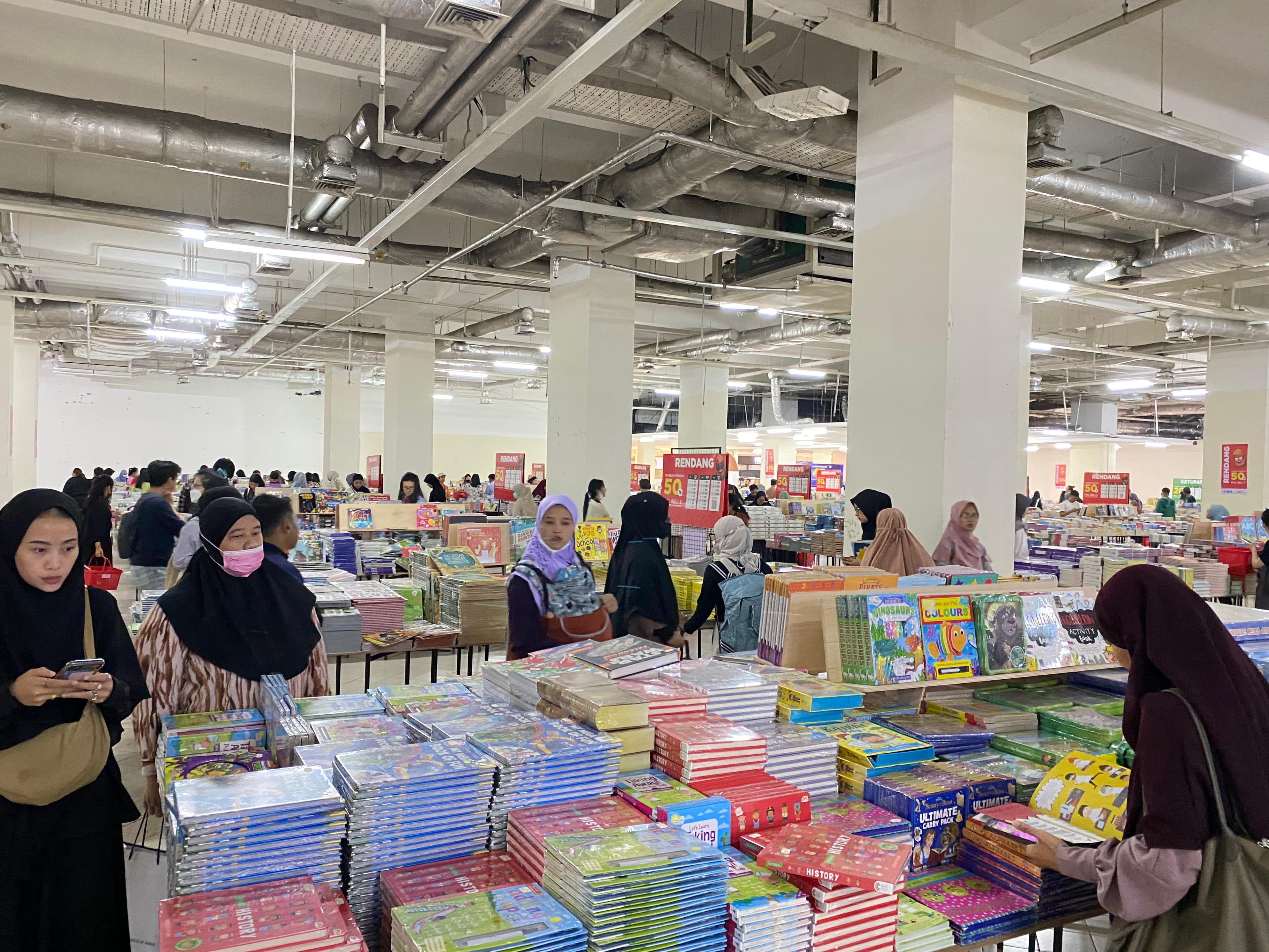 Pertama Kali, Big Bad Wolf Books Gelar Pekan Grosir di Jakarta