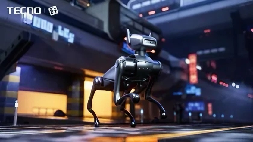 Kenalin Nih, Robot Anjing Cerdas dari Tecno Mejeng di MWC 2024