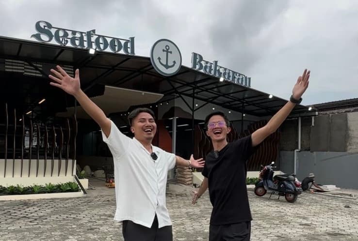 Aidan Mirza dan Ivan Laf Kolaborasi Bangun Seafood Bakaran: The Real Seafood Bintang Lima, Harga Kaki Lima