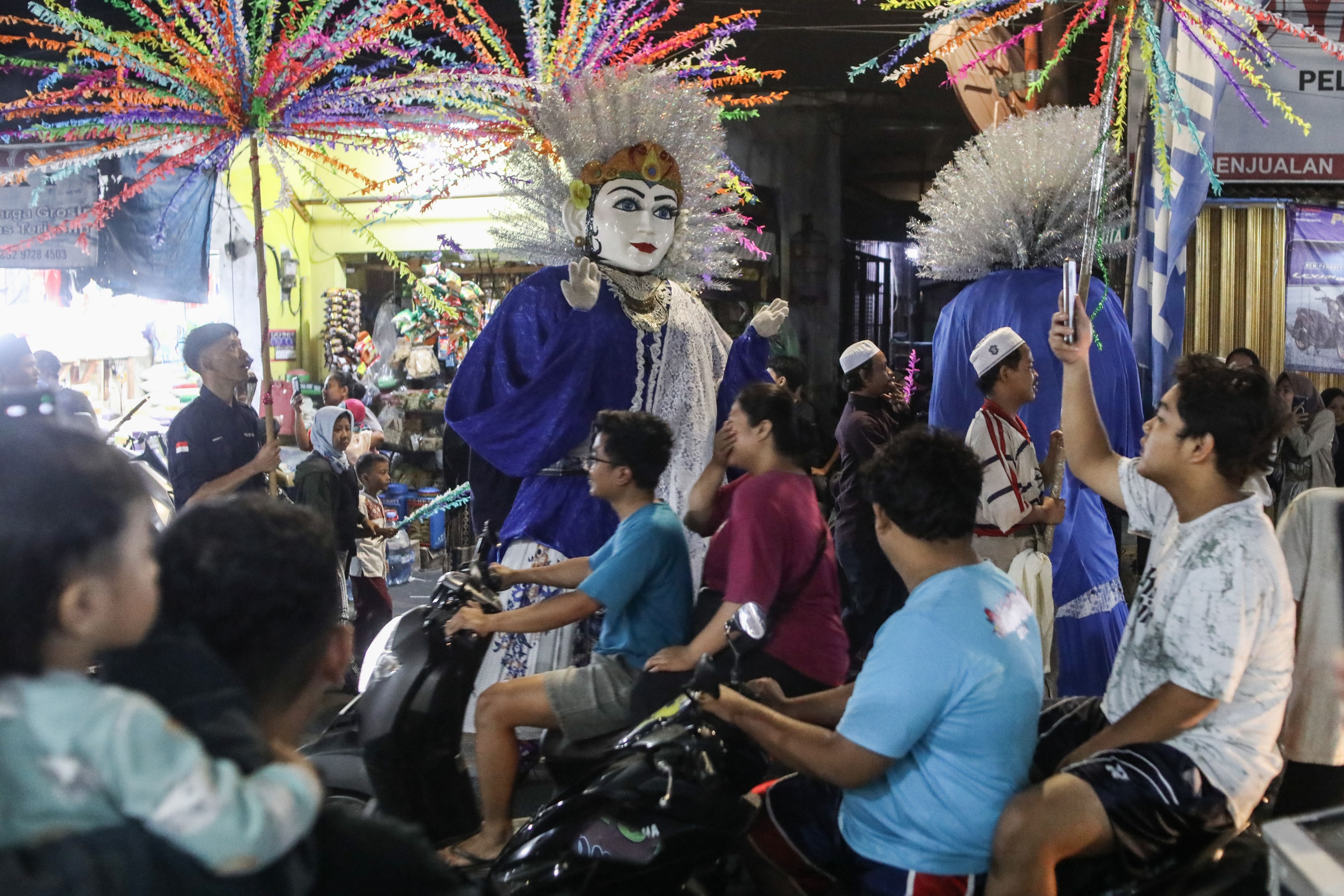 Bagaimana Sikapmu atas Perbedaan Budaya di Indonesia?