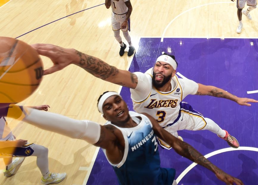 Lakers Amankan Tempat di Babak Playoff, Kalahkan Pelicans untuk Seeded Ketujuh