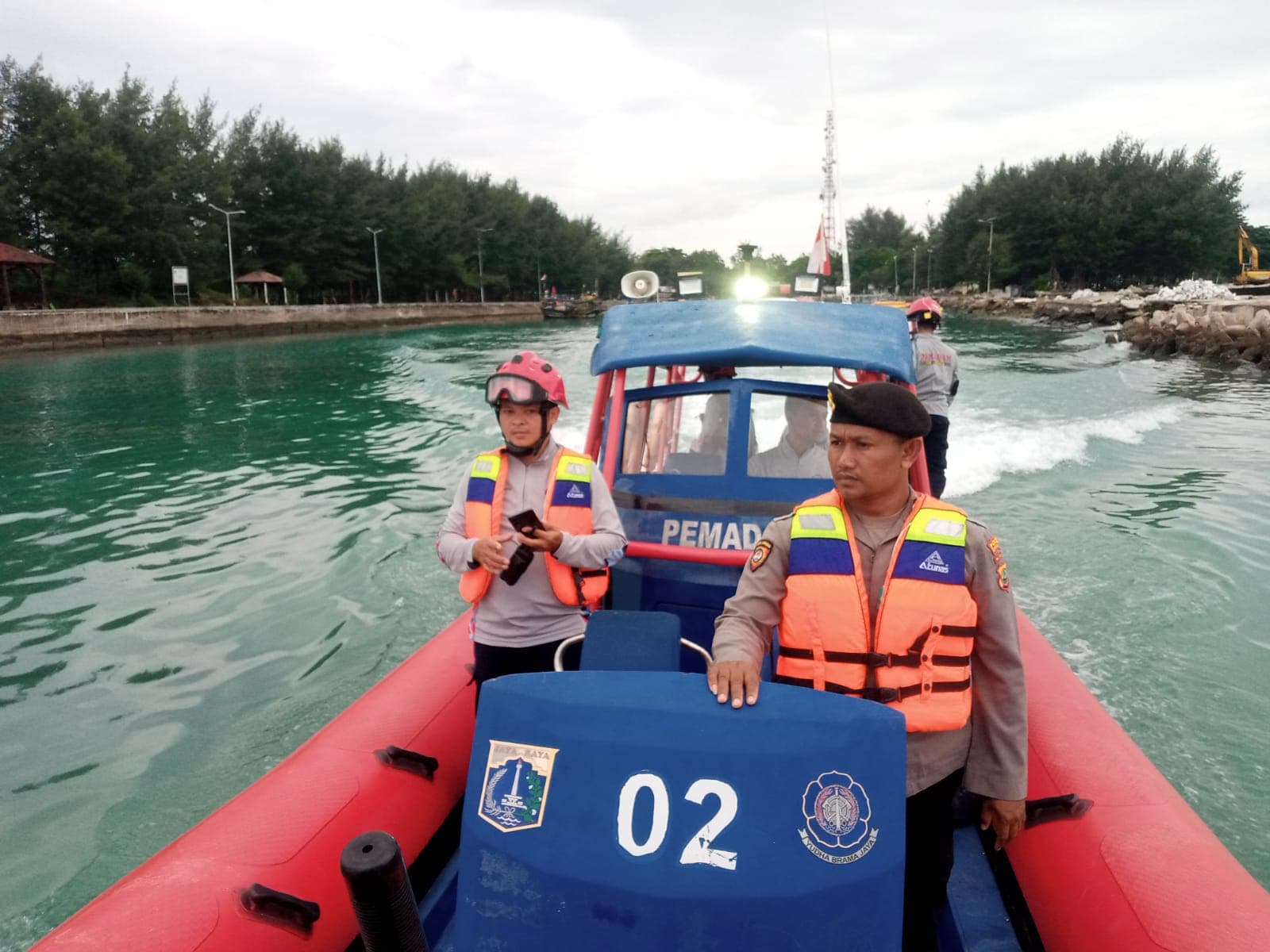 Basarnas Kerahkan 100 Personel Cari WN Taiwan yang Hilang Akibat KM Parikudus Terbalik